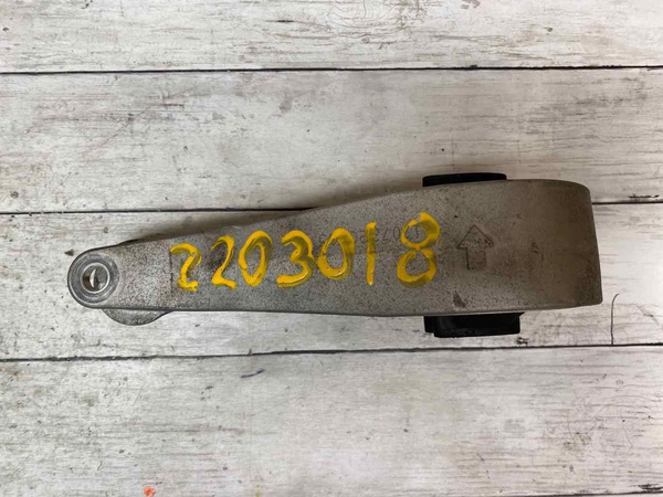 2018 CHEVY EQUINOX 1.5L TURBO ENGINE FRAME MOUNT ASSY OEM 84146942