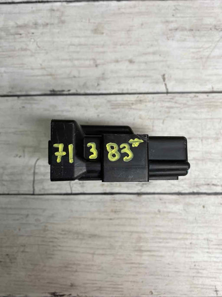 Módulo de control de asistencia para estacionamiento trasero Chevrolet Equinox 2018 OEM 13521139