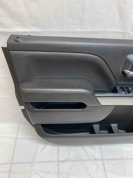2016 2018 CHEVROLET SILVERADO FRONT LEFT DRIVER SIDE DOOR TRIM PANEL BLACK 23475019