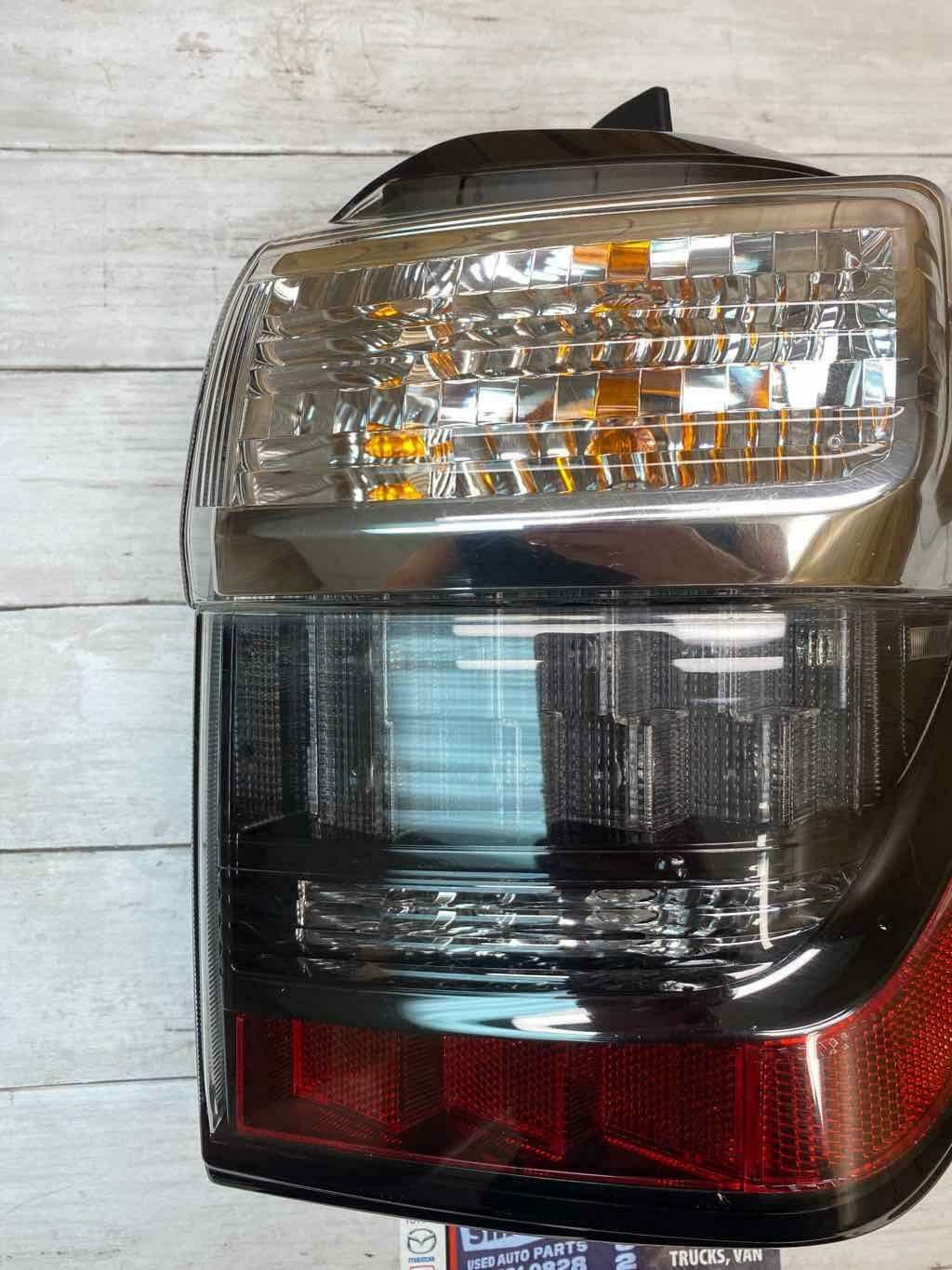 2014 2020 TOYOTA 4RUNNER TAIL LIGHT RIGHT SIDE LED OEM 8155135402