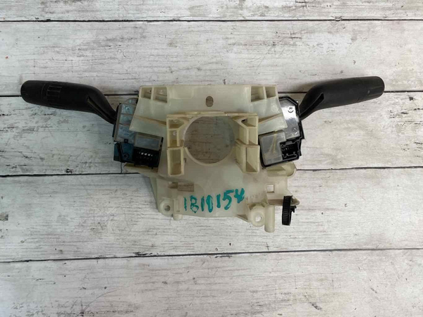 15 HYUNDAI VELOSTER HEADLIGHT & WIPER SWTICH W/O FOG & W/O AUTO LIGHTS 934002V8