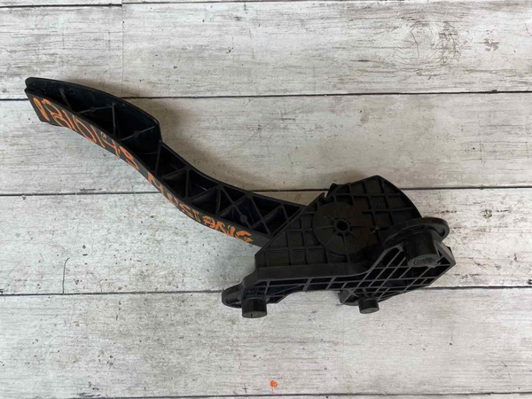 2014 FORD MUSTANG 3.7L AT RWD ACCELERATOR PEDAL ASSY OEM R339F836BB