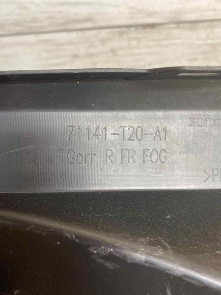 Moldura do farol de neblina dianteiro direito do HONDA CIVIC 2022 OEM 71141T20A1