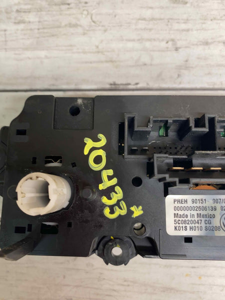 15 18 VOLKSWAGEN JETTA SEDAN HVAC AC AQUECEDOR PAINEL DE CONTROLE ASSY OEM 5C0820047CG