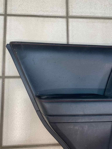 15 20 TOYOTA 4RUNNER PANEL DE MOLDURA DE PUERTA TRASERA IZQUIERDA CON COSTURAS ROJAS NEGRAS 6764035B50C0