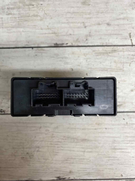 Módulo de controle de gateway de rede Chevy Equinox 2018 a 2021 assy OEM 13524288