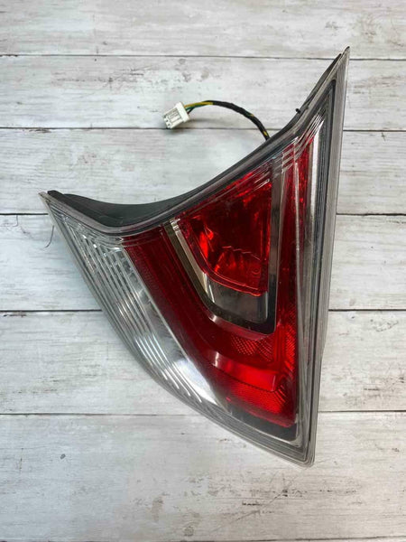 2015 2016 NISSAN ROGUE TAIL LIGHT LID GATE MOUNTED RIGHT SIDE 265505HA1B 265504BA1A