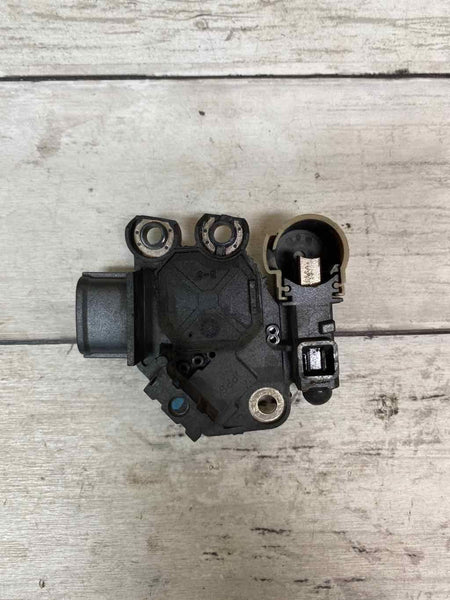 2013 HYUNDAI VELOSTER ALTERNATOR CARBON PLUG ASSY OEM 2614507A20