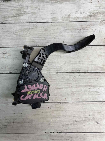 20 21 22 TOYOTA COROLLA PEDAL DEL ACELERADOR SEDÁN PEDAL DEL ACELERADOR OEM 7811012100