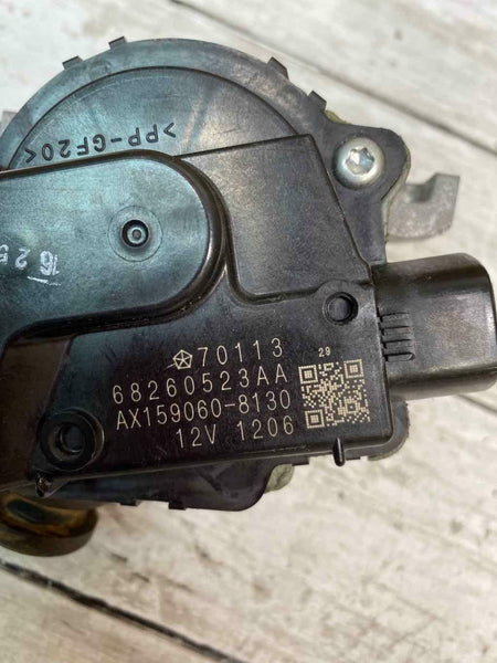 2016 2020 JEEP GRAND CHEROKEE WINSHIELD WIPER MOTOR FRONT OEM 68260523AA