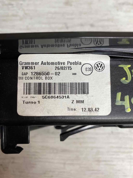 2015 VOLKSWAGEN JETTA SEM GLI CAIXA DE CARREGAMENTO PORTA OEM 5C6864531A