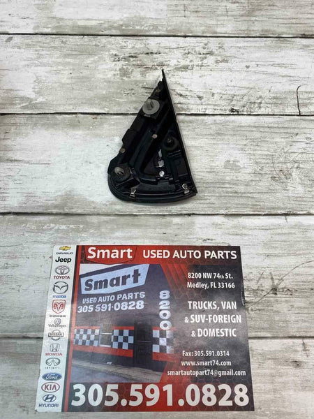 MOLDURA DE ESQUINA DELANTERA DERECHA DEL LADO DEL PASAJERO HONDA CRV 2020 OEM