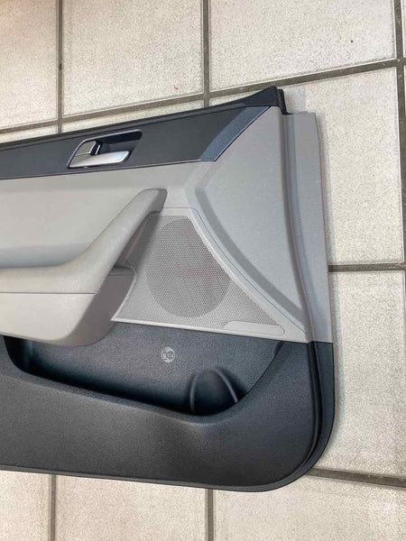 15 17 HYUNDAI SONATA FRONT LEFT INNER DOOR TRIM PANEL OEM GRAY 82305C2110TGG