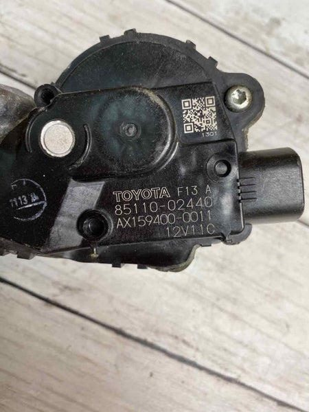19 22 TOYOTA COROLLA WINDSHIELD WIPER MOTOR FRONT OEM 8511002440