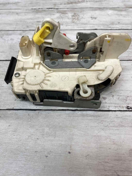 09 21 DODGE RAM 1500 PESTILLO DE PUERTA DELANTERA DERECHA OEM 04589422AH RH