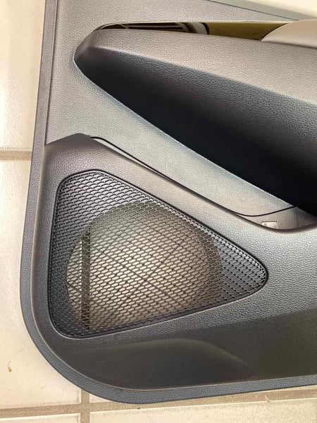 20 TOYOTA COROLLA XLE PANEL DE MOLDURA DE PUERTA TRASERA DERECHA DE CUERO MARRÓN 6763002W80C5