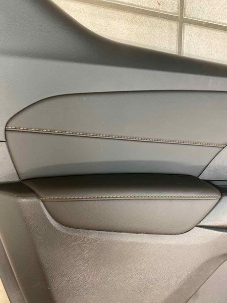 Moldura de panel de puerta para Chevy Traverse 2018 a 2021, parte trasera izquierda, OEM, color negro, 84552577