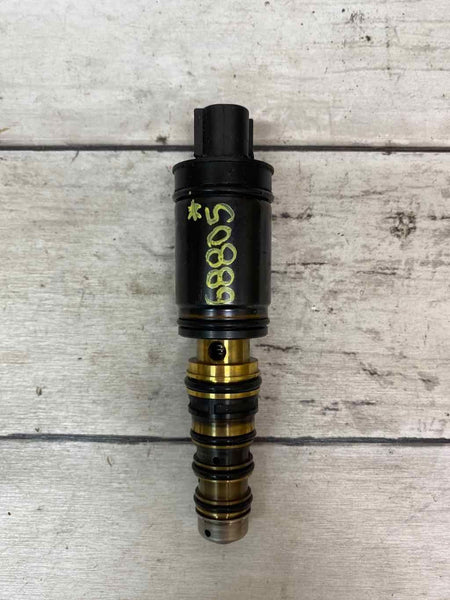 Conjunto de enchufe del sensor del solenoide del compresor de aire acondicionado de Toyota Corolla 2014-2019 OEM