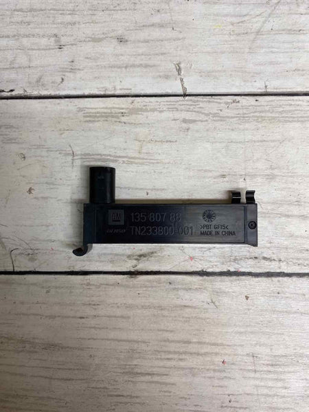 Módulo de controle de antena remoto de entrada sem chave Chevy Equinox 2018 OEM 13580788