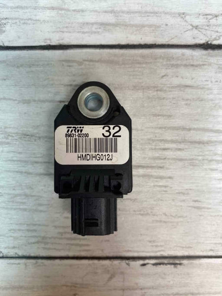 2016 TOYOTA COROLLA IMPACT SENSOR OEM 8983102200