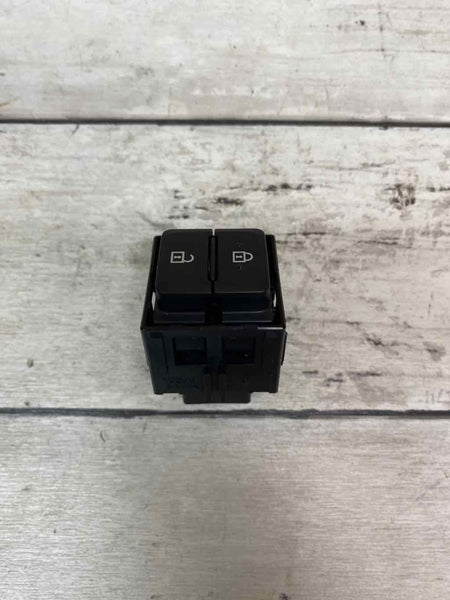 20 22 TOYOTA COROLLA SEDAN FRONT DOOR LOCK SWITCH ASSY OEM