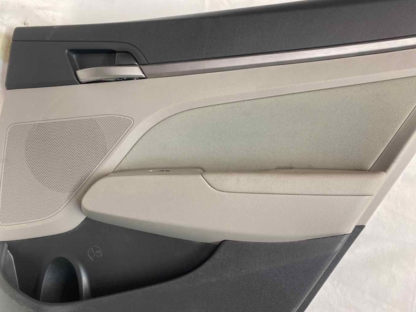 18 HYUNDAI ELANTRA US REAR LEFT INNER DOOR TRIM PANEL GRAY OEM 83305F3020UTH