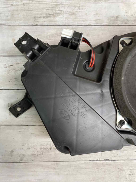 Conjunto de altavoz de subgraves para Hyundai Veloster 2013 OEM 963802V100