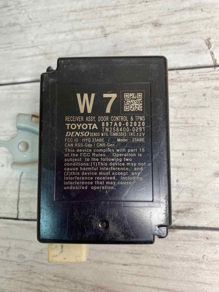 Módulo de control de puertas y sistemas de monitoreo de presión de neumáticos (TPMS) para Toyota Corolla 2020, OEM 897A002020