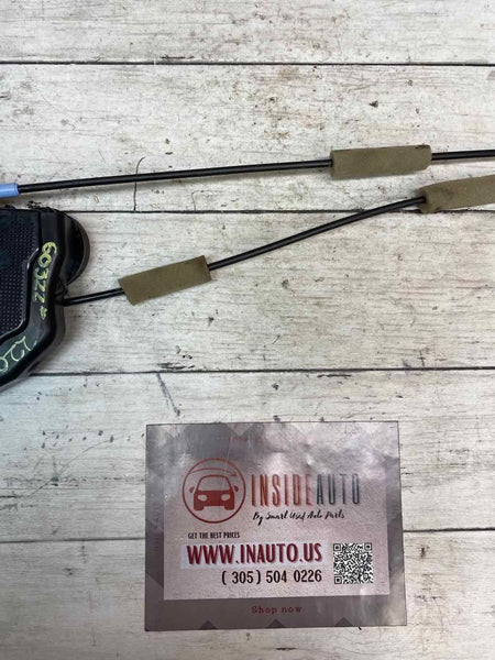 19 21 TOYOTA COROLLA CONJUNTO DE PESTILLO DE PUERTA TRASERA IZQUIERDA DEL LADO DEL CONDUCTOR OEM 6906033131