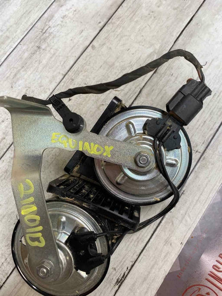 2018 2021 CHEVROLET EQUINOX HORN ASSY OEM 84206565