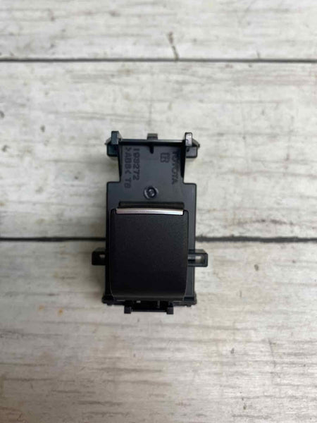 20 22 TOYOTA COROLLA SEDAN REAR RIGHT OR LEFT SIDE DOOR SWITCH ASSY OEM