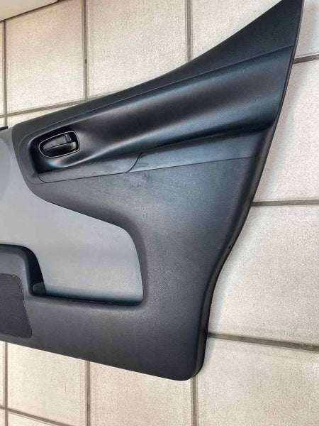 13 21 NISSAN NV 200 FRONT RIGHT INNER DOOR TRIM PANEL OEM BLACK 809003LM6A