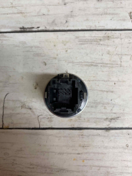 20 21 CHEVROLET EQUINOX IGNITION SWITCH STAR STOP ENGINE OEM 84588238
