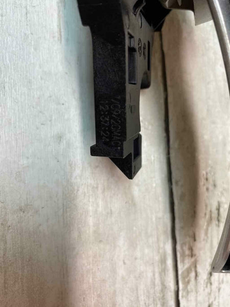 2020 TOYOTA COROLLA INSIDE DOOR HANDLE REAR LEFT SIDE OEM 6927406110