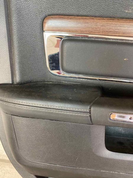 Moldura de panel de puerta de Dodge Ram 13 a 21, cabina doble, parte trasera izquierda, negra, OEM 1VE131X9AB