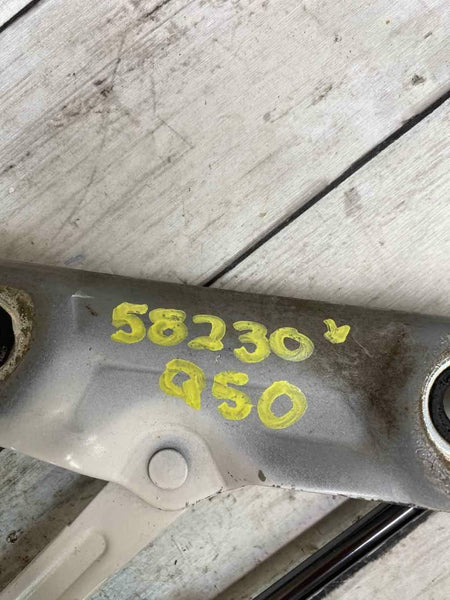 BISAGRA DE LA PUERTA DE LA TAPA DEL LADO DEL PASAJERO TRASERO DERECHO INFINITI Q50 2014-2020 OEM
