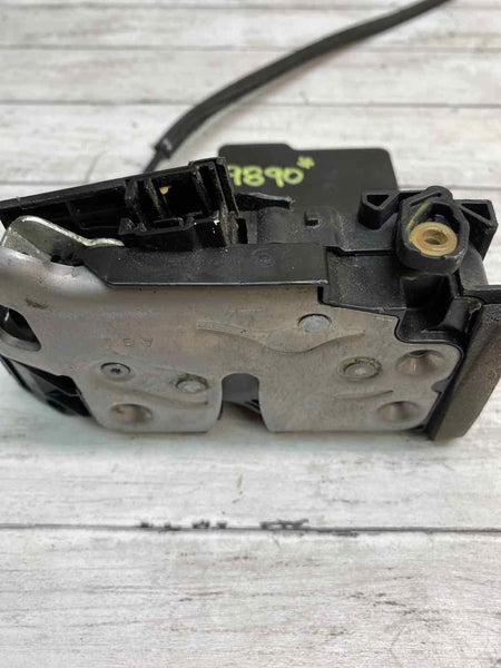 Chevy Malibu door lock actuator 16 22 front left side door latch OEM 13597528