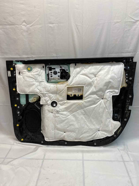 2016 2018 CHEVROLET SILVERADO FRONT LEFT DRIVER SIDE DOOR TRIM PANEL BLACK 23475019