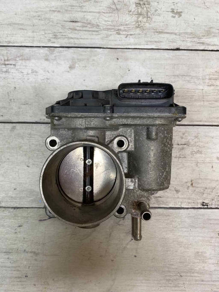 11 19 TOYOTA COROLLA 1.8L THROTTLE BODY VALVE ASSY OEM 220300T080