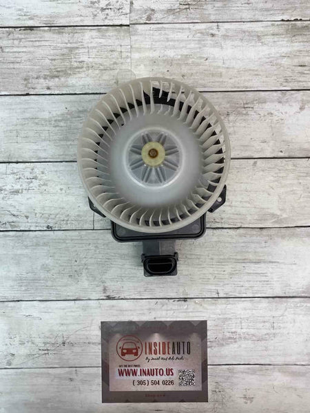 MOTOR DO VENTILADOR HONDA HRV 2021 OEM DEVE VER FOTOS TEM ALGUMAS PEÇAS QUEBRADAS