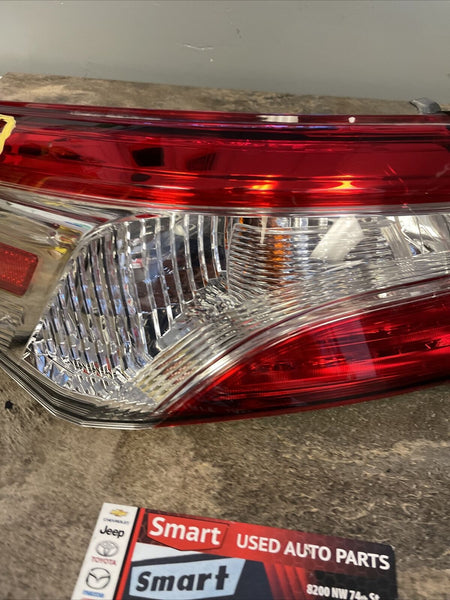 2020 TOYOTA CAMRY TAIL LIGHT ASSY LEFT DRIVER SIDE OEM