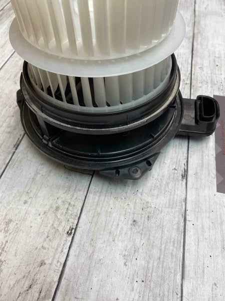 2019 2020 TOYOTA RAV4 2.5L NO HYBRID BLOWER MOTOR ASSY OEM 871030E090