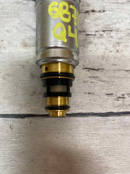 SELENÓIDE DEL CONECTOR DEL COMPRESOR DE AIRE ACONDICIONADO DEL INFINITI Q50 2015 OEM