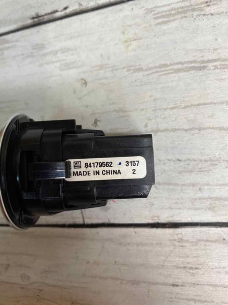 18 19 CHEVY EQUINOX IGNITION SWITCH ENGINE START STOP OEM 84179562