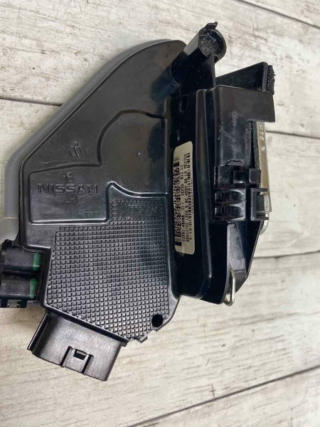 Conjunto de actuador de pestillo de puerta trasera izquierda del lado del conductor para Nissan Rogue 2014-2019 825014BA0B