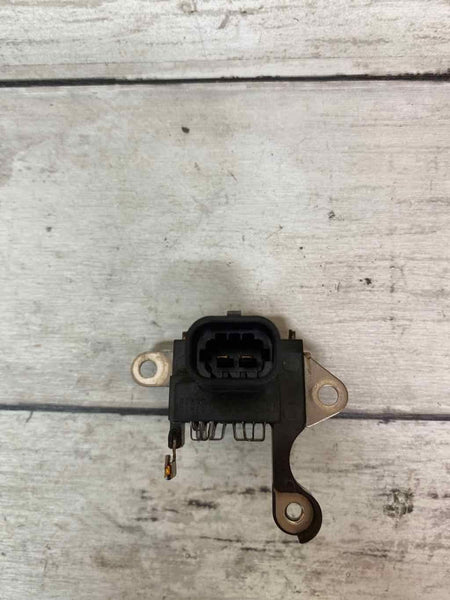2015 CHEVROLET CAMARO ALTERNATOR PLUG ASSY OEM