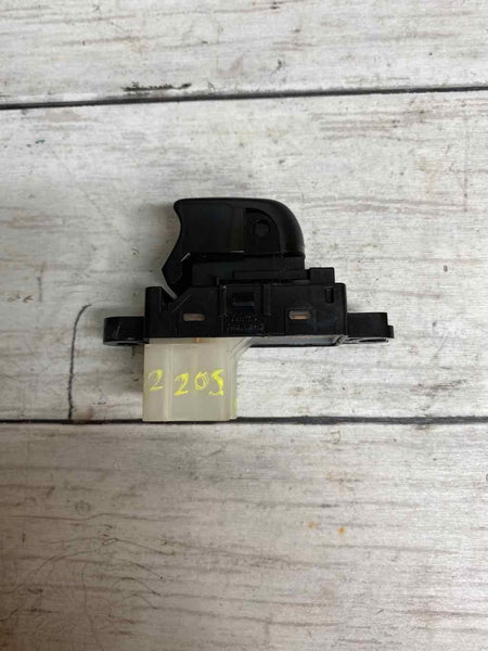 17 21 NISSAN ROGUE SPORT REAR RIGHT DOOR SWITCH ASSY OEM