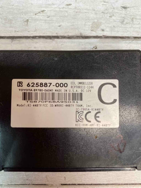 2015 2017 TOYOTA CAMRY THEFT LOCKING IMMOBILIZER CONTROL MODULE OEM 8978006041