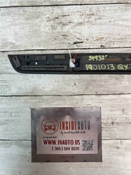 2017 2018 INFINITI QX30 FRONT PASSENGER SIDE DOOR MOULDING OEM 20151208003
