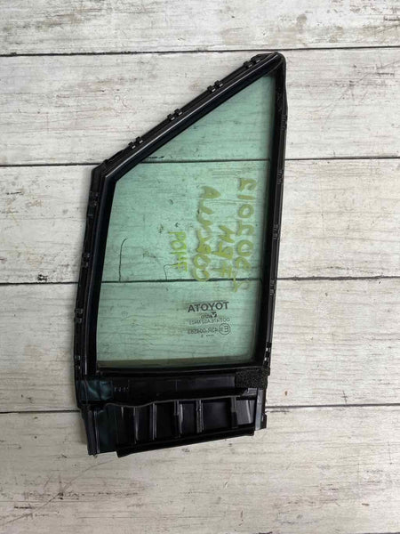 2019 2022 TOYOTA COROLLA FRONT RIGHT VENT GLASS WINDOW OEM RH 6812512020